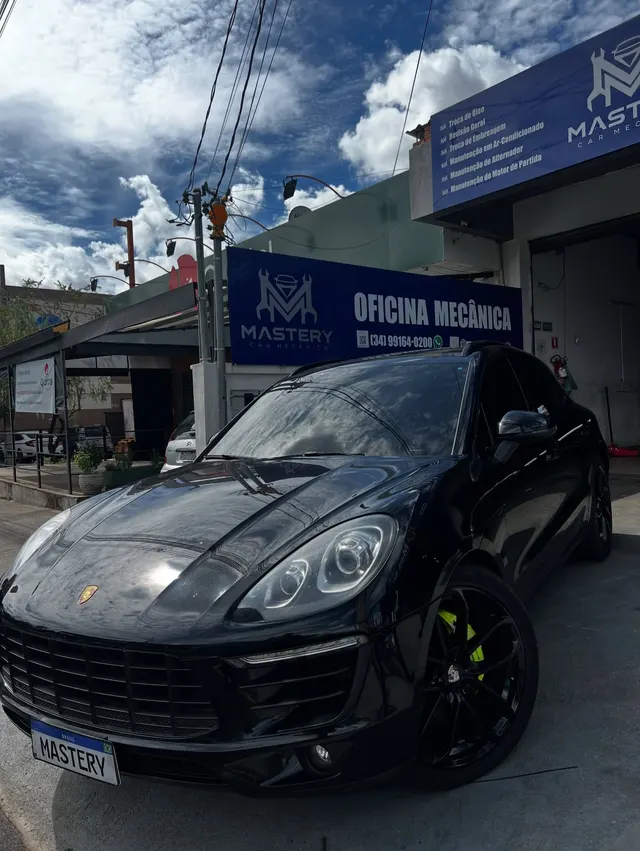Porsche Macan S